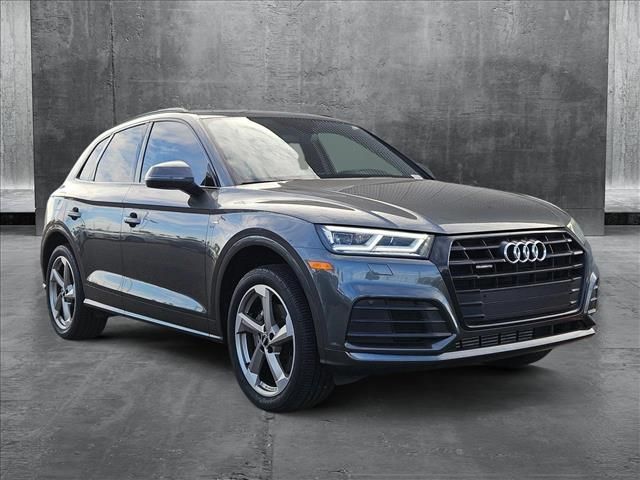 2020 Audi Q5 Titanium Premium Plus