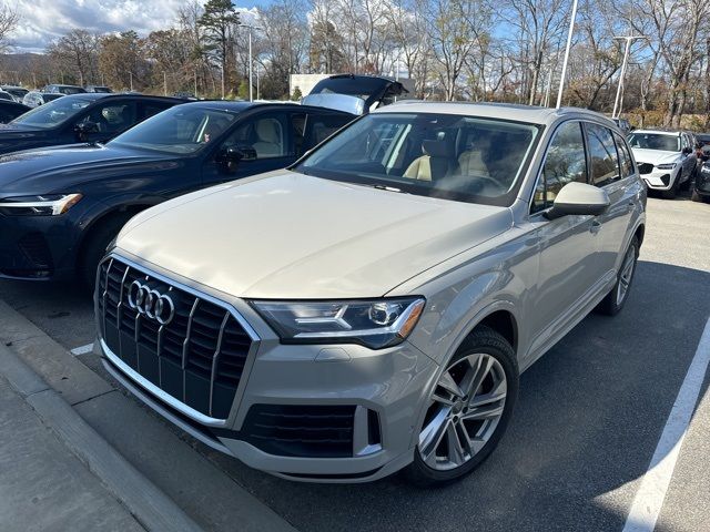 2020 Audi Q7 Premium Plus