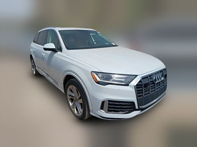 2020 Audi Q7 Premium Plus