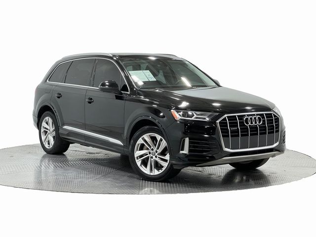 2020 Audi Q7 Premium Plus