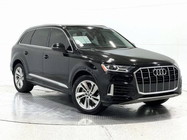 2020 Audi Q7 Premium Plus