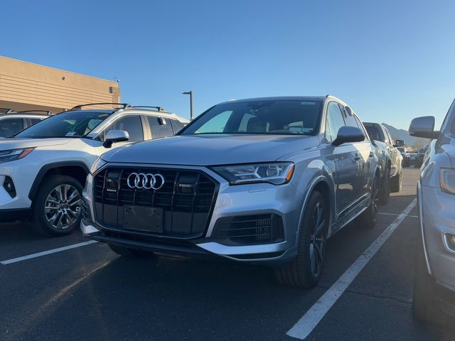 2020 Audi Q7 Premium Plus