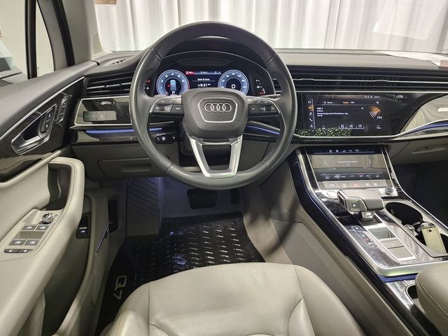 2020 Audi Q7 Premium Plus