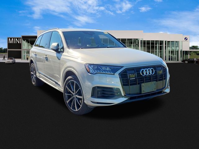 2020 Audi Q7 Premium Plus