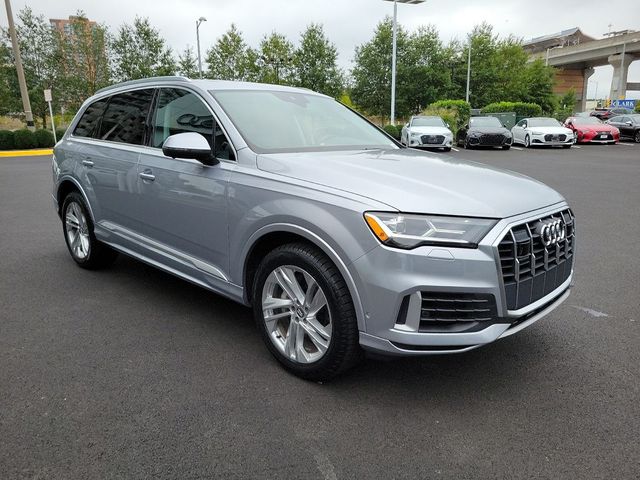 2020 Audi Q7 Premium Plus