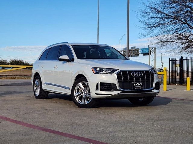 2020 Audi Q7 Premium Plus