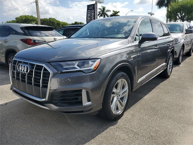 2020 Audi Q7 Premium Plus