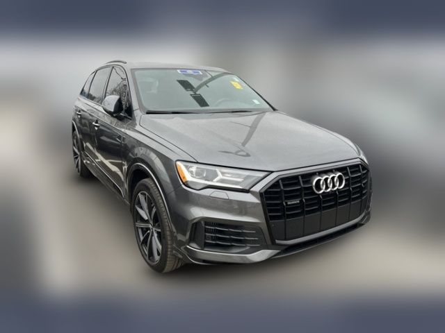 2020 Audi Q7 Premium Plus