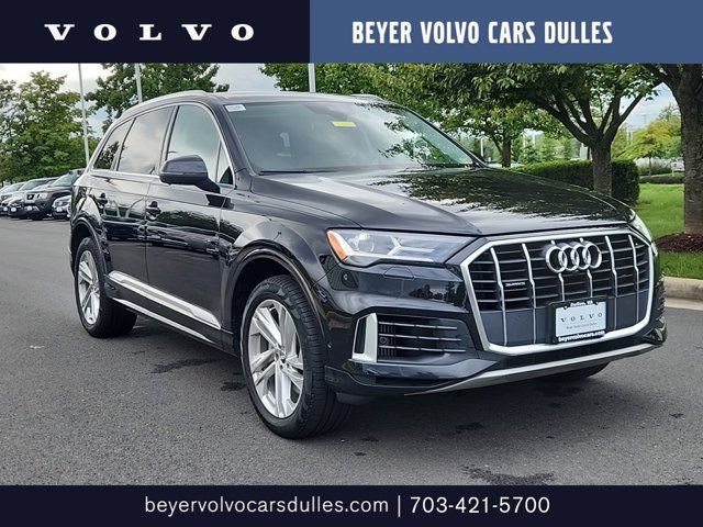 2020 Audi Q7 Premium Plus