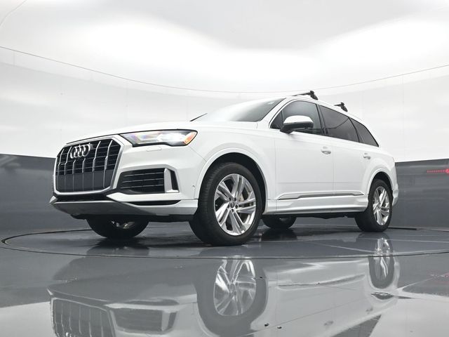 2020 Audi Q7 Premium Plus