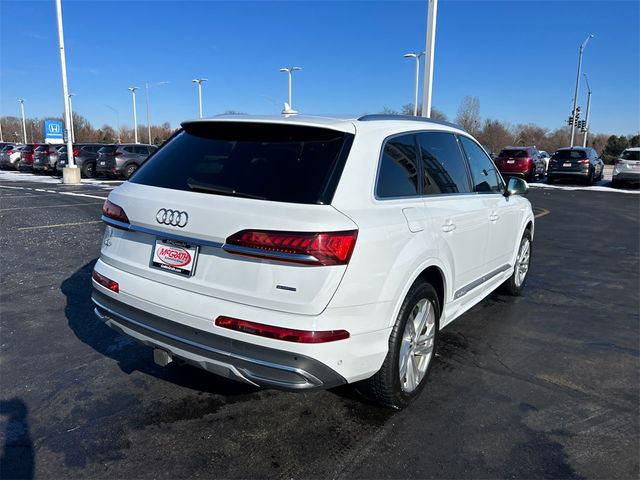 2020 Audi Q7 Premium Plus