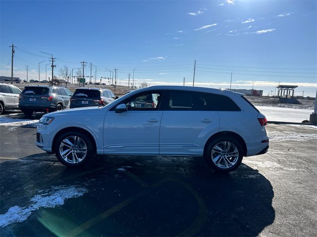 2020 Audi Q7 Premium Plus