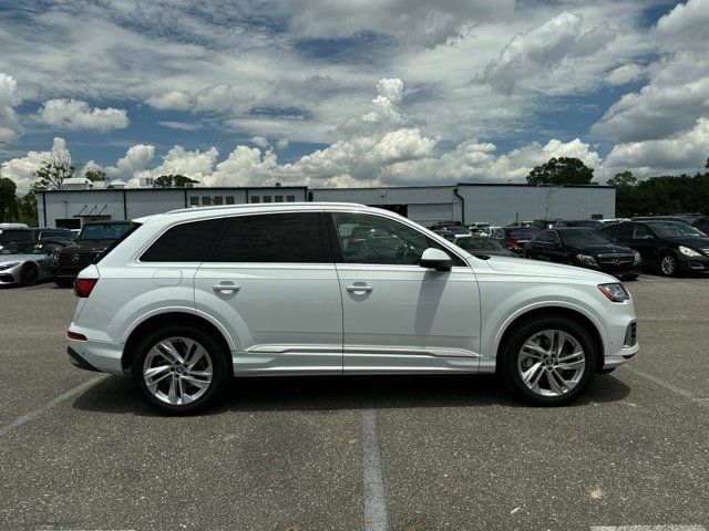 2020 Audi Q7 Premium Plus