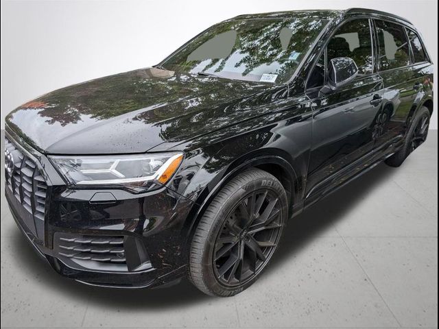 2020 Audi Q7 Premium Plus