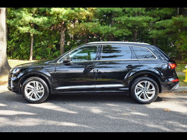 2020 Audi Q7 Premium Plus