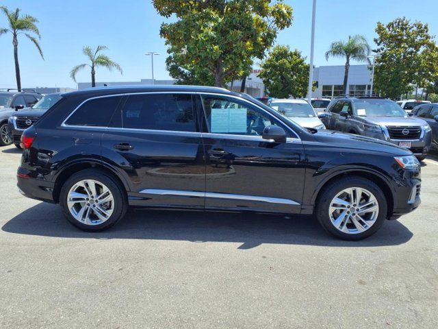 2020 Audi Q7 Premium