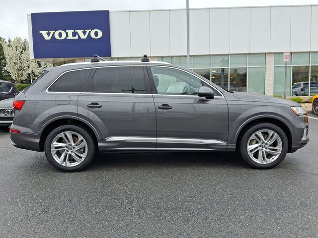 2020 Audi Q7 Premium