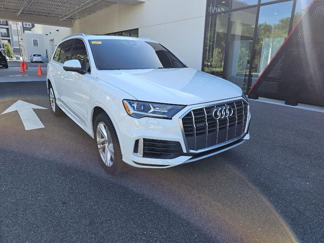 2020 Audi Q7 Premium Plus