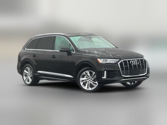 2020 Audi Q7 Premium Plus