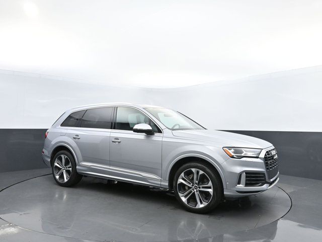 2020 Audi Q7 Premium Plus