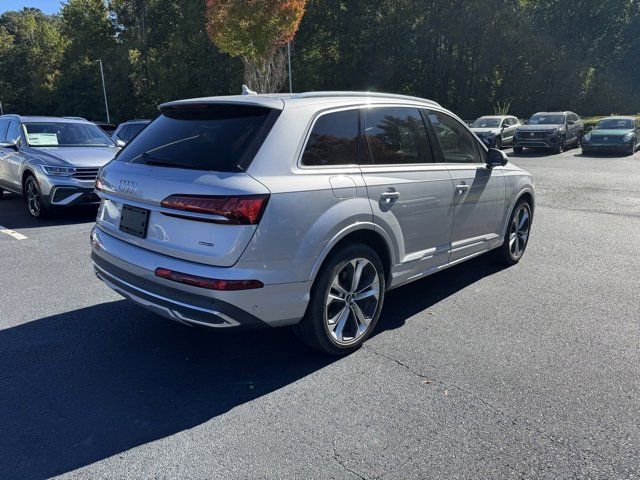 2020 Audi Q7 Premium Plus