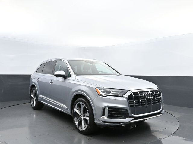 2020 Audi Q7 Premium Plus