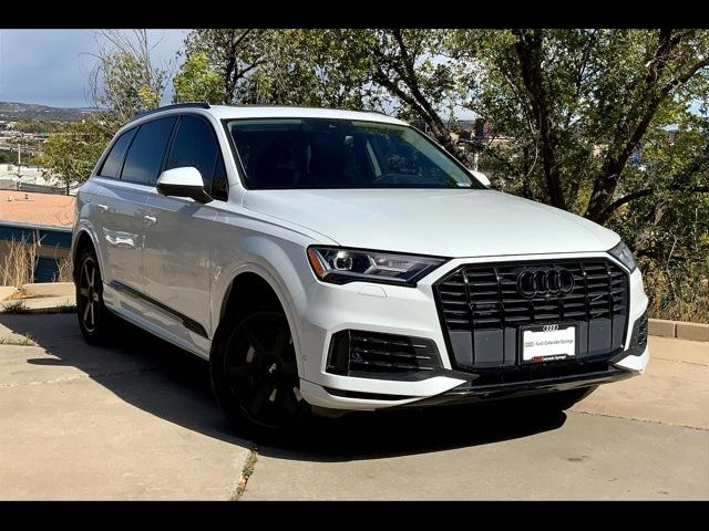 2020 Audi Q7 Premium Plus