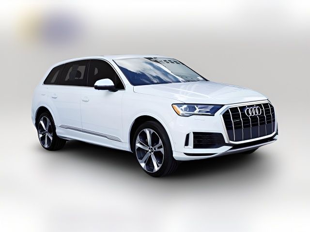 2020 Audi Q7 Premium Plus