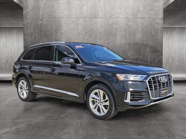 2020 Audi Q7 Premium Plus