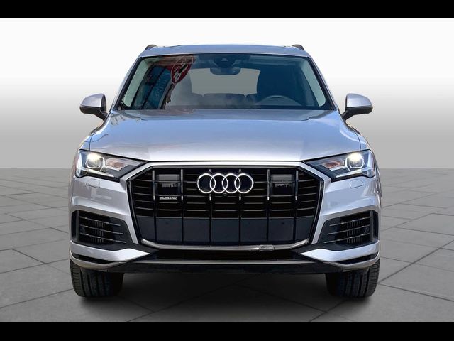 2020 Audi Q7 Premium Plus