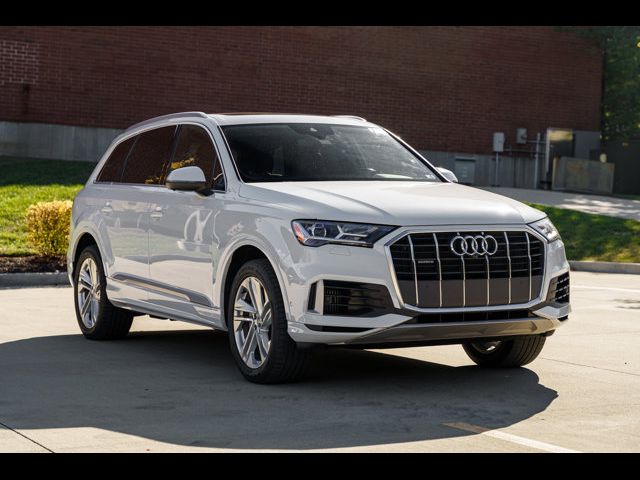 2020 Audi Q7 Premium Plus