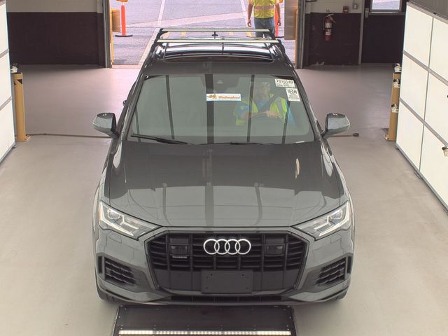 2020 Audi Q7 Premium Plus