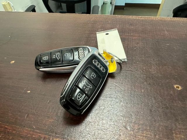 2020 Audi Q7 Premium Plus