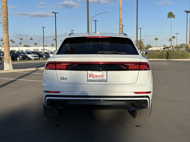 2020 Audi Q8 Premium Plus