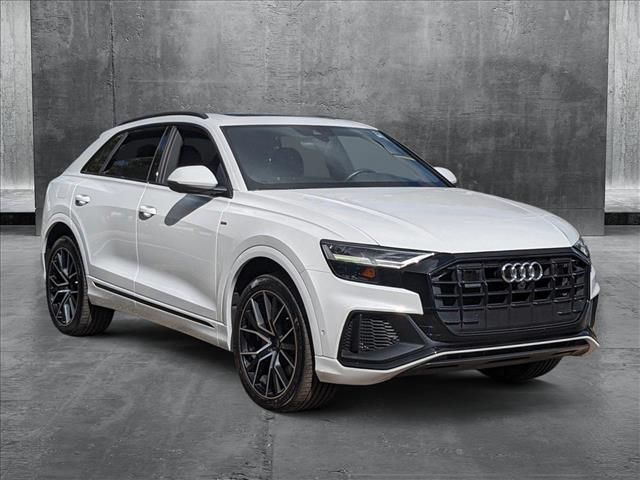 2020 Audi Q8 Premium Plus