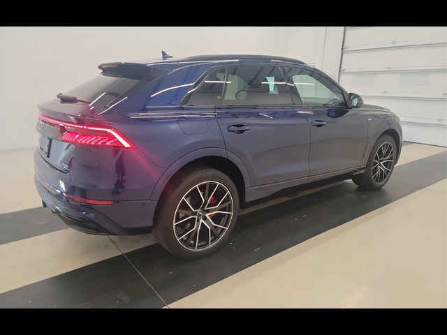 2020 Audi Q8 Premium Plus