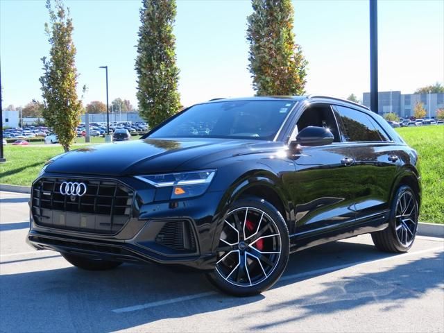 2020 Audi Q8 Premium Plus