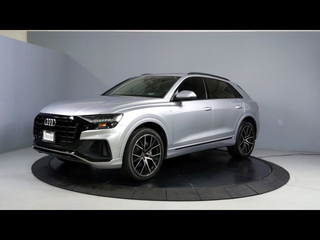 2020 Audi Q8 Prestige