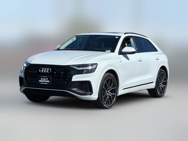 2020 Audi Q8 Prestige
