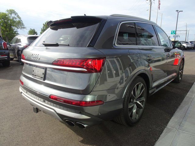 2020 Audi SQ7 Premium Plus