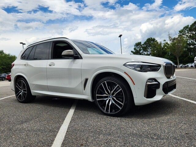 2020 BMW X5 M50i