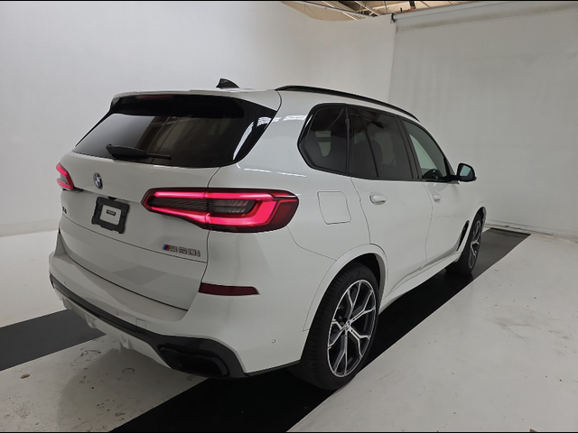 2020 BMW X5 M50i