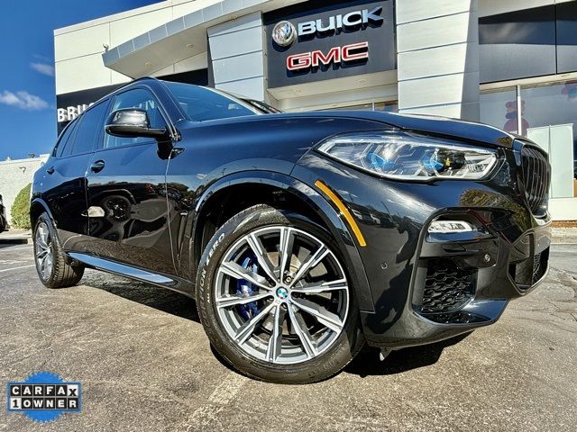 2020 BMW X5 M50i