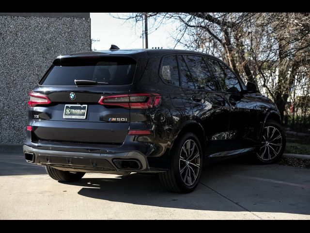 2020 BMW X5 M50i