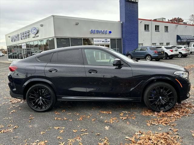 2020 BMW X6 M50i