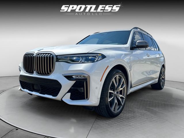 2020 BMW X7 M50i