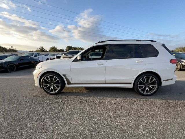 2020 BMW X7 M50i