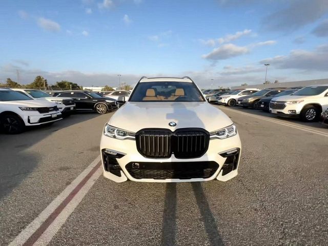 2020 BMW X7 M50i