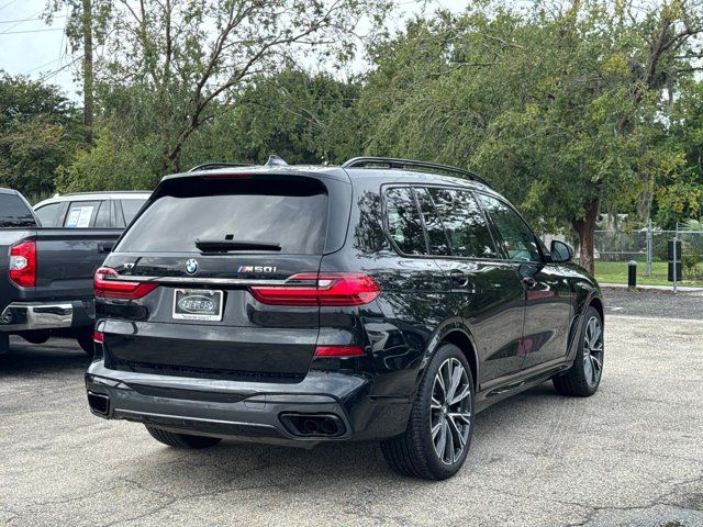 2020 BMW X7 M50i