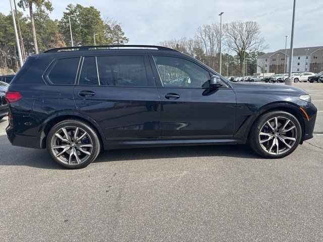 2020 BMW X7 M50i